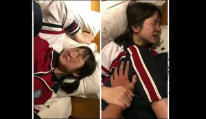 "Con gọi ta là mẹ đỡ đầu suốt ba năm nay, thật bất công!"