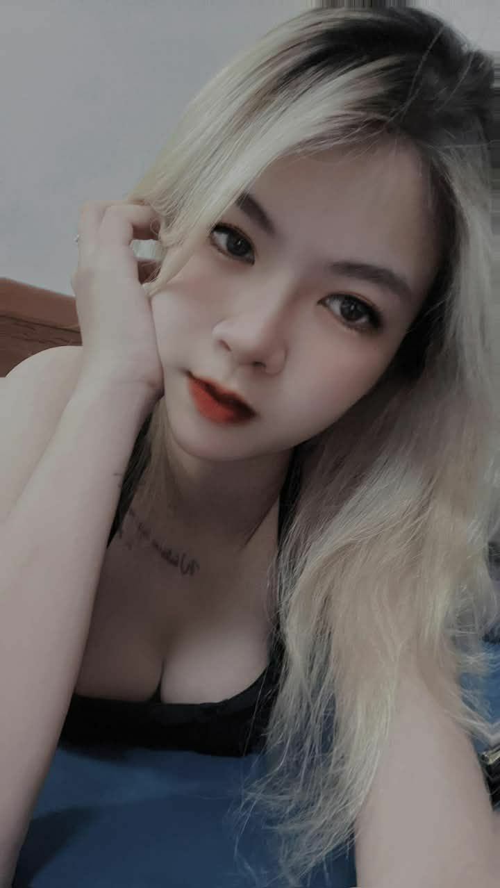 Vợ yêu hờ hửng Ông xã mua thuốc kích dục cho vợ yêu uống, nhưng bố Ông chồng lại uống chung